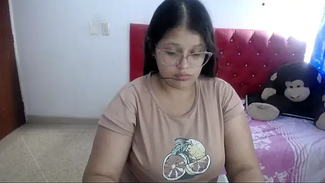 Snapshot of angel_barbie_1 chatting on 06/26/26, 03:40 angel barbie 1 online show from 06/26/26, 03:40
