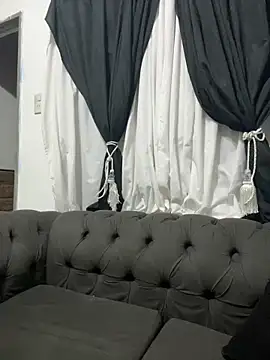 Snapshot of PEACHY439 chatting on 03/22/25, 01:43 PEACHY439 online show from 03/22/25, 01:43