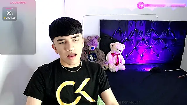 benji hoter online show from 10/01/25, 10:35