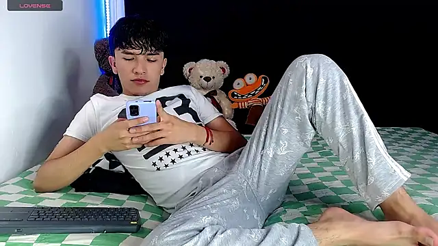 benji hoter online show from 02/02/26, 11:04