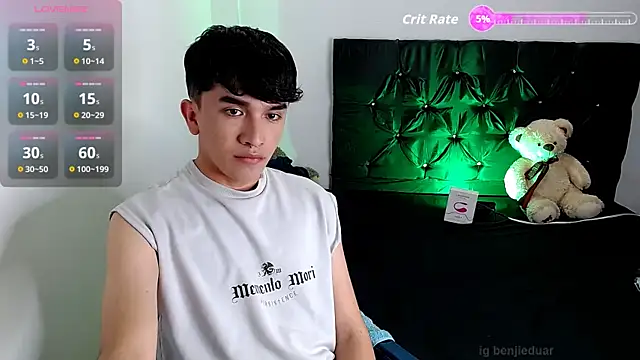 benji hoter online show from 12/17/25, 10:37