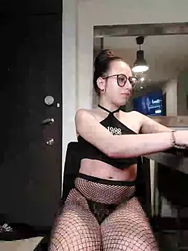 Snapshot of milena_23x chatting on 03/21/25, 03:33 milena 23x online show from 03/21/25, 03:33