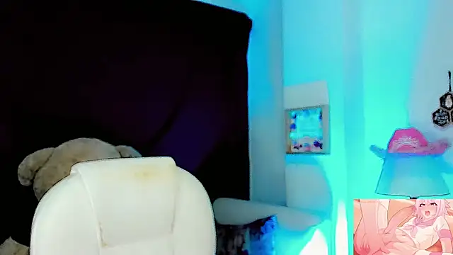 Snapshot of dollswit01 chatting on 03/19/25, 01:54 dollswit01 online show from 03/19/25, 01:54