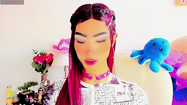 Snapshot of dollswit01 chatting on 02/15/25, 08:56 dollswit01 online show from 02/15/25, 08:56