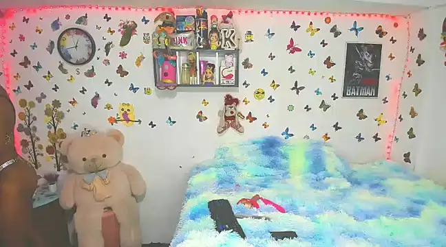 Snapshot of marianaoficial249701 chatting on 01/14/25, 05:23 marianaoficial249701 online show from 01/14/25, 05:23