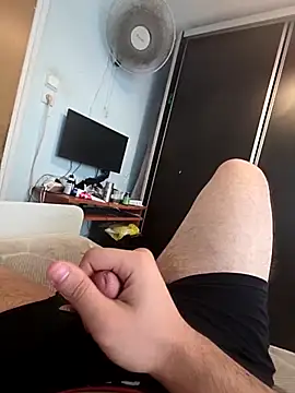 Chneor28 online show from 02/09/26, 01:42