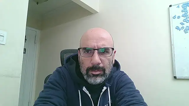 bear russian hunk online show from 03/18/25, 12:39