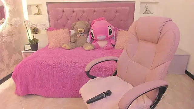 Maavca  online show from 03/25/26, 08:30