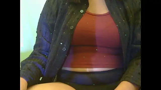 Snapshot of AngelLiza69 chatting on 06/20/26, 02:22 AngelLiza69 online show from 06/20/26, 02:22