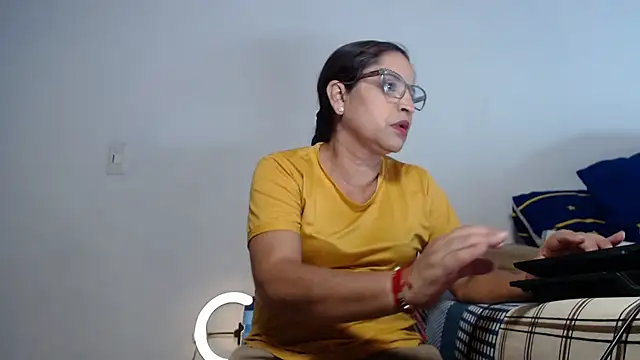 Yaya    11 online show from 03/26/26, 11:24