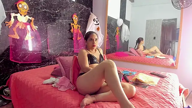 Yaya    11 online show from 10/15/25, 04:33