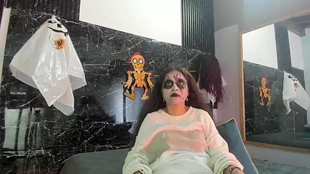 Yaya    11 online show from 11/01/25, 04:52