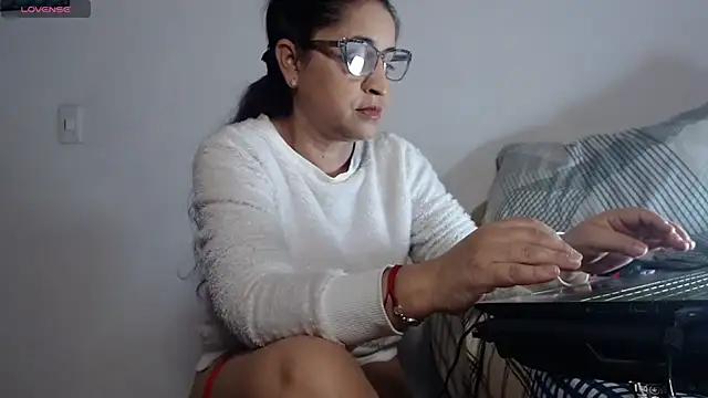 Yaya    11 online show from 02/23/26, 09:26