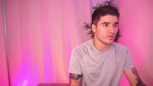 Snapshot of dam0n_fr0st chatting on 02/10/26, 09:03 dam0n fr0st online show from 02/10/26, 09:03