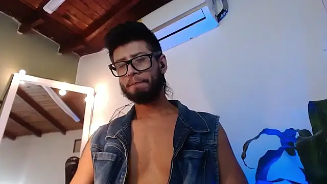 Snapshot of Colby_brown03 chatting on 02/01/26, 09:24 Colby brown03 online show from 02/01/26, 09:24