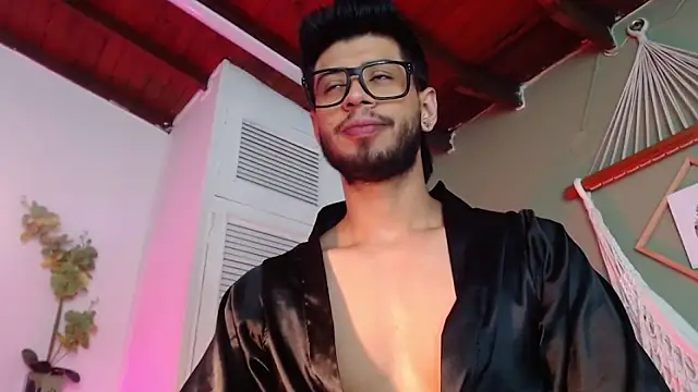 Colby brown03 online show from 11/22/25, 07:24