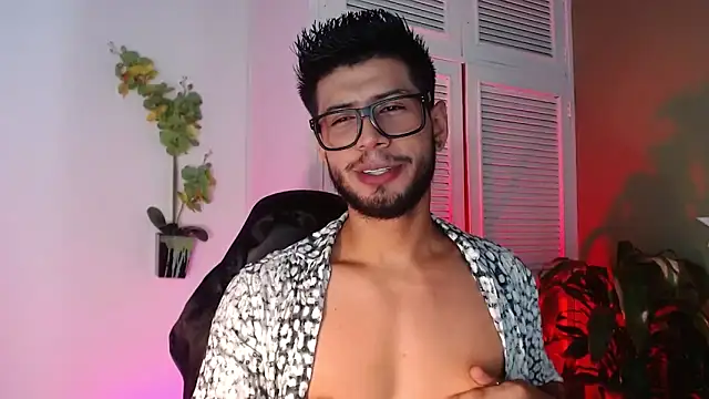 Colby brown03 online show from 11/08/25, 06:44