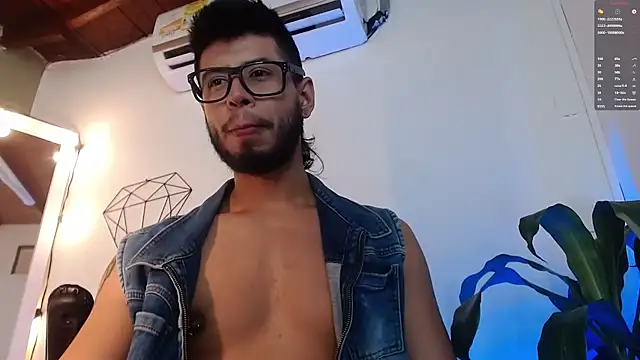 Snapshot of Colby_brown03 chatting on 01/17/26, 07:50 Colby brown03 online show from 01/17/26, 07:50