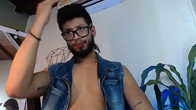 Snapshot of Colby_brown03 chatting on 02/07/26, 07:44 Colby brown03 online show from 02/07/26, 07:44