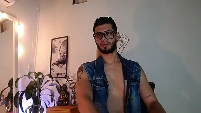 Snapshot of Colby_brown03 chatting on 05/20/26, 03:03 Colby brown03 online show from 05/20/26, 03:03