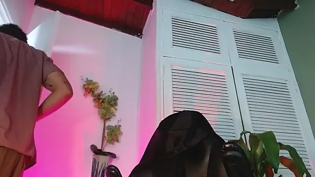 Colby brown03 online show from 11/05/25, 07:17