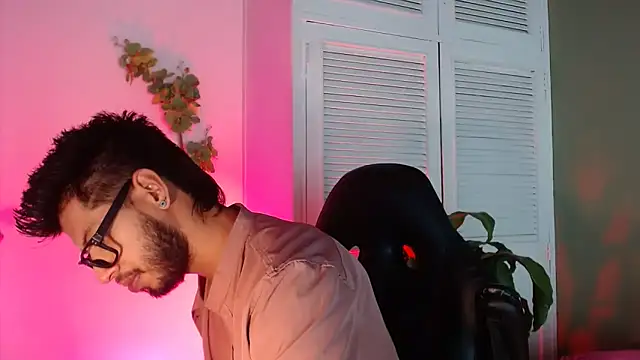 Colby brown03 online show from 09/21/25, 07:08