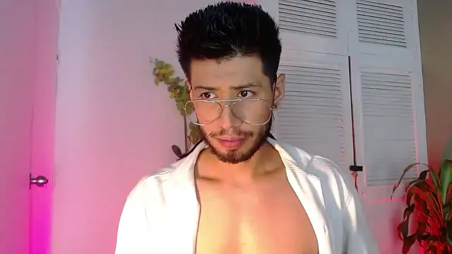 Colby brown03 online show from 11/21/25, 07:35