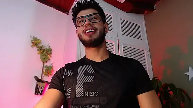 Colby brown03 online show from 11/07/25, 06:34