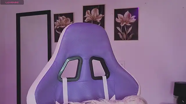 AnneGagner online show from 11/23/25, 02:32