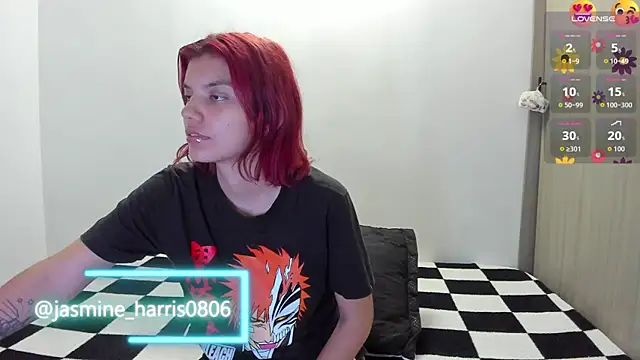 Snapshot of JasmineHarris chatting on 10/14/25, 04:24 JasmineHarris online show from 10/14/25, 04:24