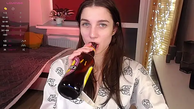 Snapshot of Abigail_Wills chatting on 02/12/25, 12:27 Abigail Wills online show from 02/12/25, 12:27