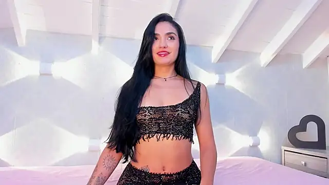 Snapshot of AnnieSofiia chatting on 10/24/25, 08:08 AnnieSofiia online show from 10/24/25, 08:08