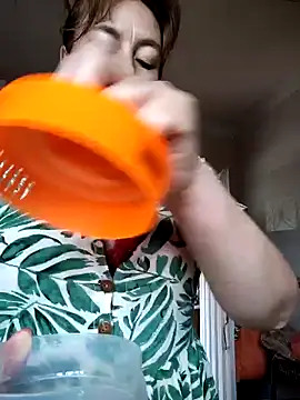 sussy 185 online show from 02/07/25, 03:19