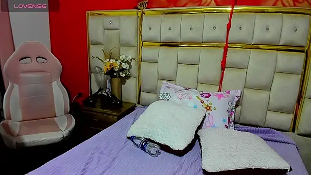 stripcharming  online show from 09/09/25, 02:48