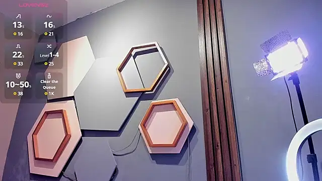 HOTTY RED  online show from 03/01/25, 05:38