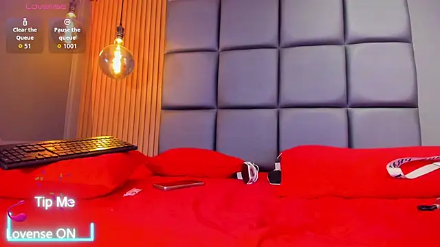 HOTTY RED  online show from 09/25/25, 07:31