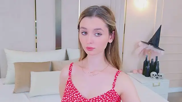 MarybethSnow online show from 10/28/25, 05:12