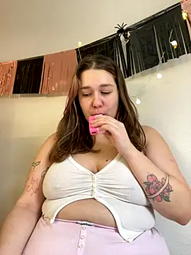 SuzieMurray online show from 11/02/25, 09:14