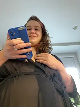 SuzieMurray online show from 09/26/25, 10:22