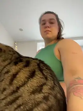 SuzieMurray online show from 04/15/26, 09:15