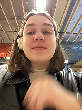 SuzieMurray online show from 02/25/25, 08:14