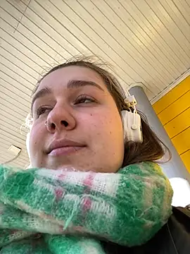 SuzieMurray online show from 03/22/25, 11:21