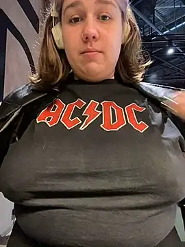 SuzieMurray online show from 02/28/25, 11:25