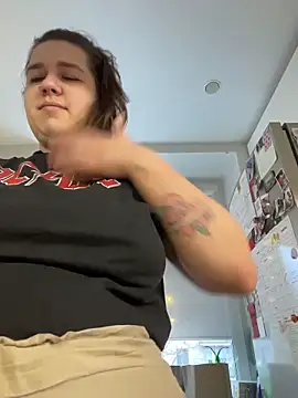 SuzieMurray online show from 11/23/25, 07:51