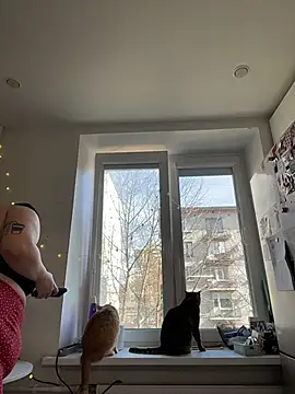 SuzieMurray online show from 04/08/26, 08:27