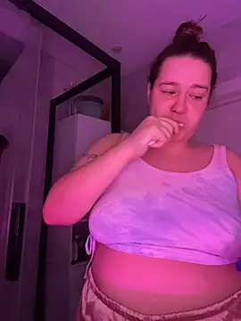 SuzieMurray online show from 11/28/25, 07:19