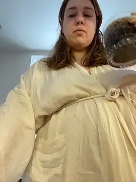 Snapshot of SuzieMurray chatting on 03/01/26, 08:25 SuzieMurray online show from 03/01/26, 08:25