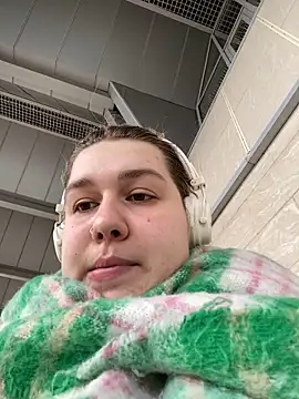 SuzieMurray online show from 03/18/25, 08:17