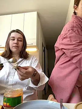 SuzieMurray online show from 03/15/25, 07:20