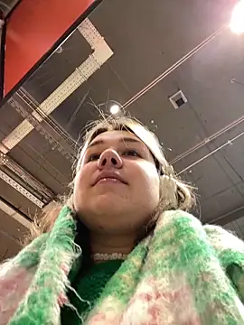 SuzieMurray online show from 03/11/25, 08:08